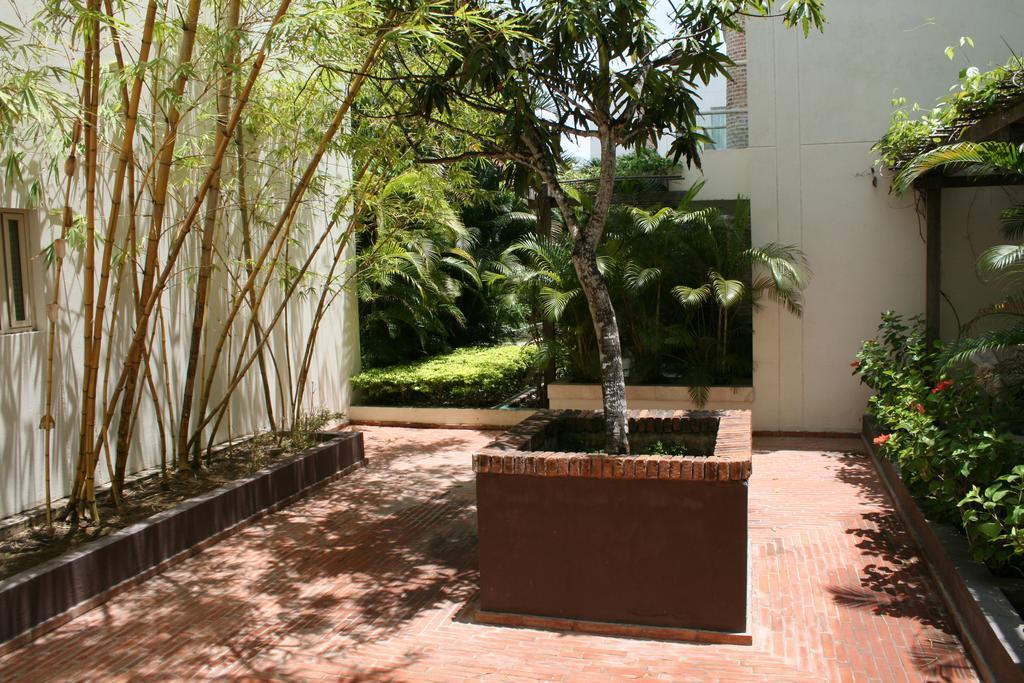 San Diego 974 Suites — Photos 1